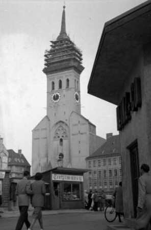 München: Alter Peter, renoviert