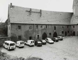 Schloss Rochsburg, Wirtschaftsgebäude, Hofansicht