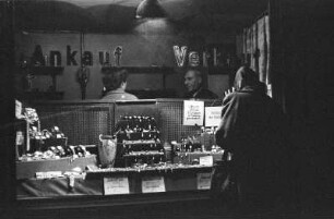 Berlin-Kreuzberg : In Berlin-Kreuzberg, Hallesches Tor