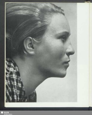 Bildhauerin Profil 1929
