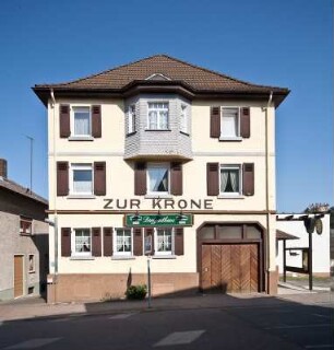 Gasthaus ''Zur Krone''; Fernwald, Tiefenweg 31