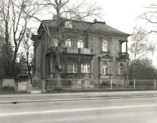 Dresden-Strehlen, Karcherallee 49/Ecke Tiergartenstraße. Villa (um 1885). Straßenansicht