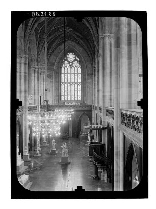 Berlin-Mitte. Friedrichswerdersche Kirche (1824-1830; K. F. Schinkel, Erneuerung 1844; F. A. Stüler, Wiederherstellung 1982-1987). Inneres nach Südost