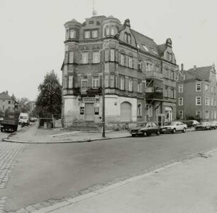 Dresden-Tolkewitz, Salbachstraße 1. Wohnhaus mit Laden (um 1900). Eckansicht