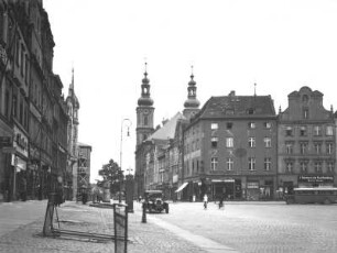 Nysa (Neisse), Rynek Maślany (Buttermarkt), Blick nach Südwesten zur Kreuzkirche