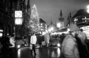 München: Münchner Christkindlmarkt, Marienplatz