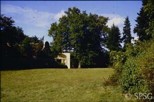 Potsdam, Neuer Garten, Damenhaus und Ägyptisches Portal der Orangerie.