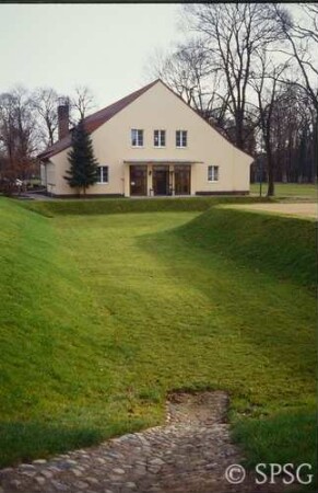 Königs Wusterhausen, Dokumentation zur Wiederherstellung, Schlossgraben mit Kulturhaus.