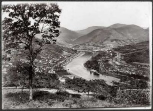 Blick ins Elbtal bei Salesel (Dolní Zálezly)
