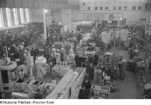 Blick in die Messehalle der NAGEMA (Nahrungs- und Genussmittel-Maschinenbau)
