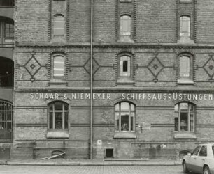 Hamburg-HafenCity, Pickhuben 7/8. Speichergebäude (Schaar & Niemeyer Schiffsausrüstungen). Teilansicht (EG, 1. und 2. OG)