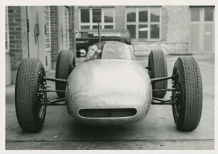 Porsche Rennwagen "804" von Ferdinand Alexander Porsche, Hubert Mimler und Hans Mezger