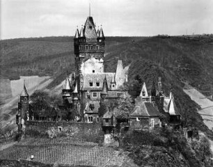 Cochem (Mosel). Reichsburg Cochem (um 1020)