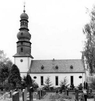 Evangelische Kirche (Kirche, ev., Landesgrenzstein); Ranstadt, Schulstraße 26, Schulstraße , Schulstraße 28, Schulstraße 30, Schulstraße 30A