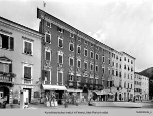 Piazza Alberica, Carrara
