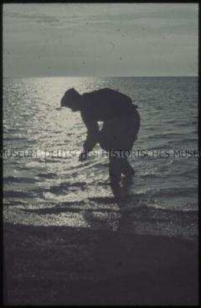 Soldat am Schwarzen Meer