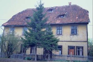 Pfarrhaus, leerstehend; Bauschäden