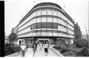 Kleinbildnegativ: Hertie am Halleschen Tor, 1977
