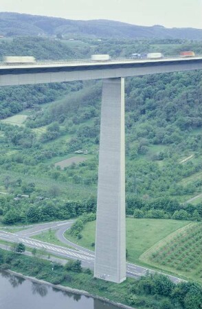 Mosel-Talbrücke Winningen