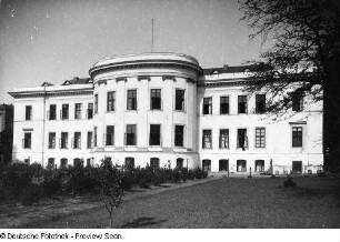 Großes Palais : Bad Doberan, Großherzogliches Palais am Kamp, Ansicht der Gartenseite