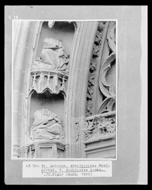 Westportal: Archivolten mit biblischen Gestalten und Engeln
