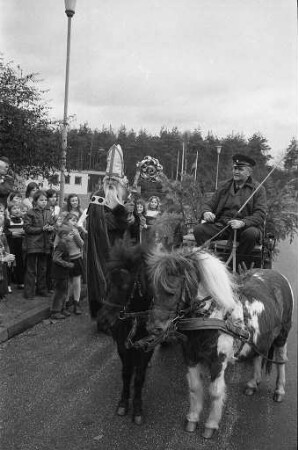 Nikolausbescherung der Luftwaffenunterstützungsgruppe Süd für Soldatenkinder