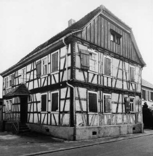 Fachwerkwohnhaus; Roßdorf, Schulgasse 14