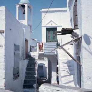 Skyros, Gassen zwischen Häusern mit Außentreppen