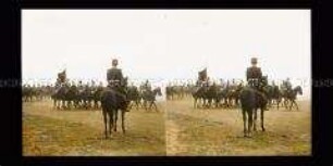 Defilierende Kavallerie mit Standarte, Truppenparade, Istanbul