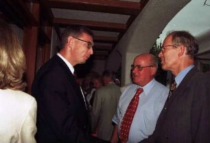 Freiburg im Breisgau: Bundesjustizminister Edzard Schmidt-Jortzig auf einem Empfang für Eugen Martin