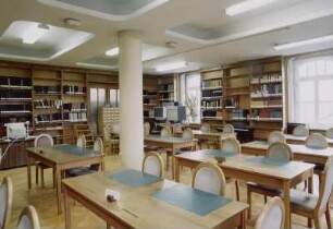 Sächsische Landesbibliothek - Staats- und Universitätsbibliothek Dresden. Zentralbibliothek (ehem. Landesbibliothek). 2. Obergeschoss. Musikabteilung, Lesesaal : Dresden-Neustadt, Marienallee 12. Sächsische Landesbibliothek - Staats- und Universitätsbibliothek Dresden. Zentralbibliothek (ehem. Landesbibliothek). 2. Obergeschoss. Musikabteilung, Lesesaal