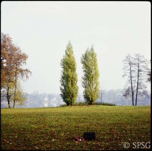 Potsdam, Neuer Garten, Blick über den Heiligen See auf die gegenüberliegenden Häuser.
