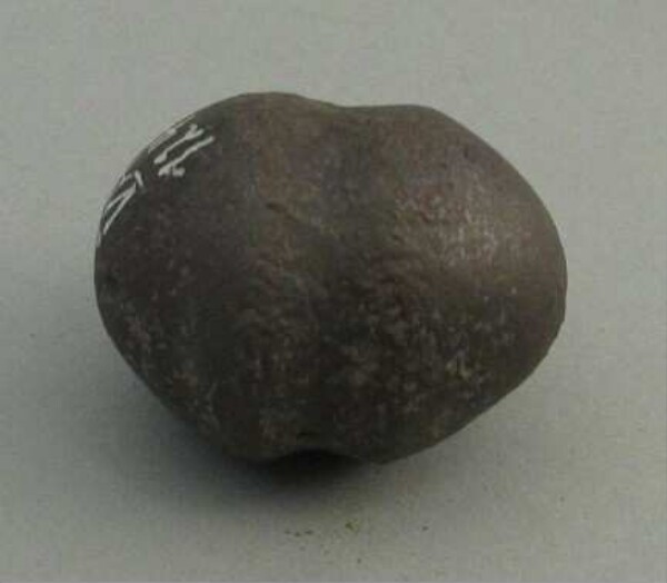 Stone bola