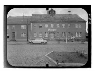 Friesack, Marktstraße 22. Stadtamt. Straßenfront