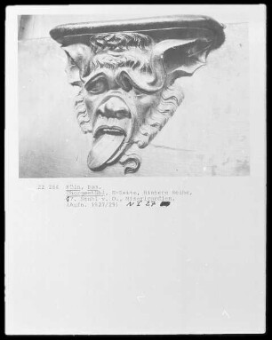Chorgestühl N I 27: Mischwesen-Maske