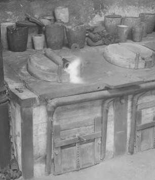 Koksschmelzöfen : Technikgeschichte | Edelmetallindustrie | Edelmetallindustrie | Fabrikationseinrichtung einer Gold- und Juwelenfabrik