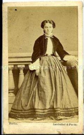 Bild einer Frau (Hedwig Eisner), Carte de Visite