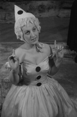 Szenenbilder aus der Oper "Der Bajazzo" von Ruggero Leoncavallo an der Deutschen Staatsoper Berlin : Rollenporträt