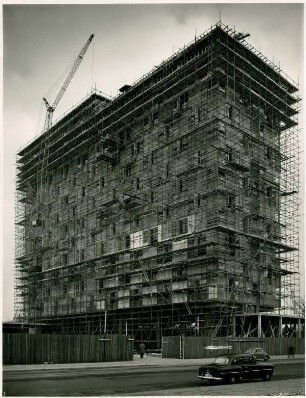 Hilton-Hotel Budapester Straße, 1958-1959