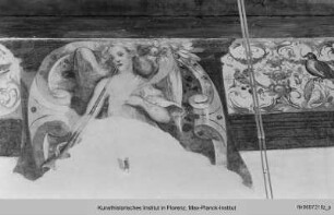 Groteskenfries mit Kartuschen und Wappen
