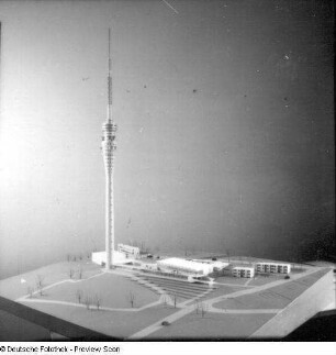 Dresden. Modell zum Entwurf des Fernsehturms in Wachwitz