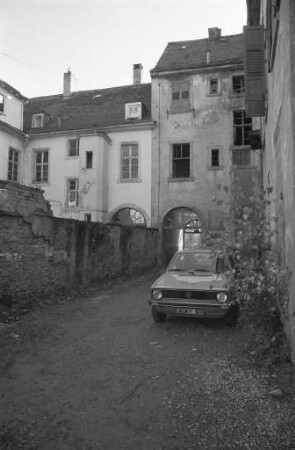 Zunehmender Verfall der Häuser Stephanienstraße 38 und 40