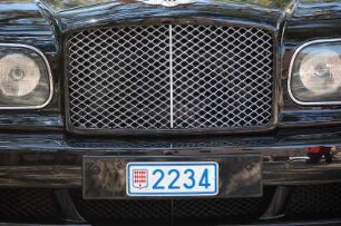 Monte Carlo - Autokennzeichen : Luxus-Auto mit monegassischem Kennzeichen in Monaco. 2006