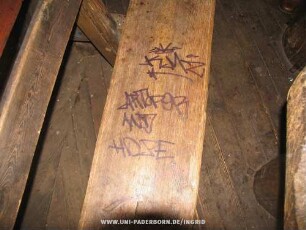 KMZ ARToPeR AND HOPE