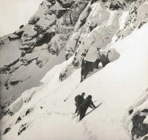 Tatry Wysokie (Hohe Tatra/Polen). Deutsche Bergsteiger beim Aufstieg zum Swinicagipfel