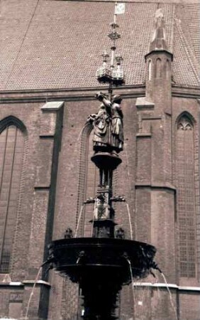 Hannover: Marktbrunnen, ganz