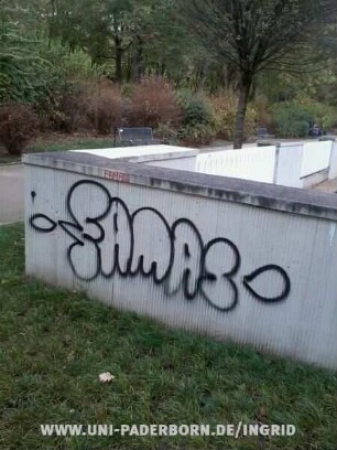 FAMAS