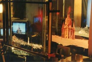 Dresden? Filmtrick zum Wiederaufbau der Frauenkirche. Studio, aufgenommen 1993