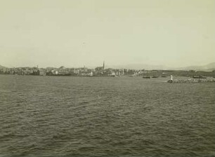Bodø. Blick vom Passagierschiff Monte Sarmiento auf die Fischerstadt und den Fischerhafen