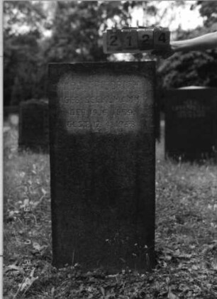 Grabstein 2124 [Hahn S. 71 Grab-Nr. 3075]